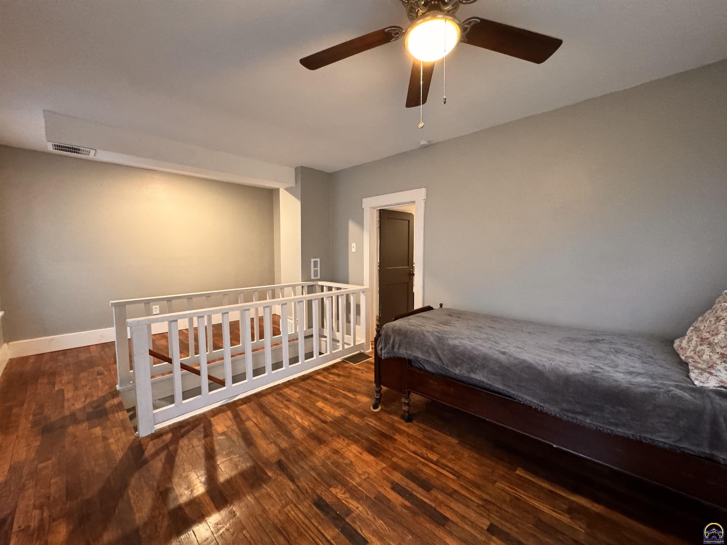 329 Northwest Waite Street Topeka, KS 66606 - Photo 23 of 35