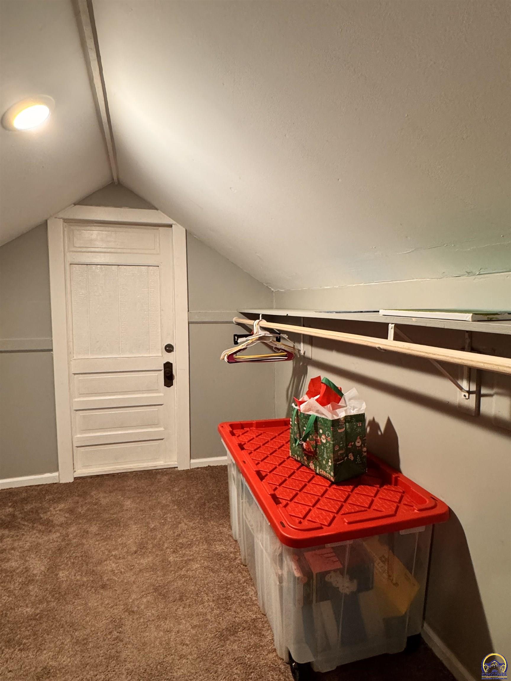 329 Northwest Waite Street Topeka, KS 66606 - Photo 26 of 35