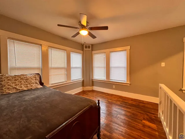 $180,000 | 329 Northwest Waite Street, Topeka, KS 66606