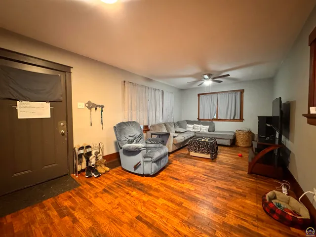 $180,000 | 329 Northwest Waite Street, Topeka, KS 66606