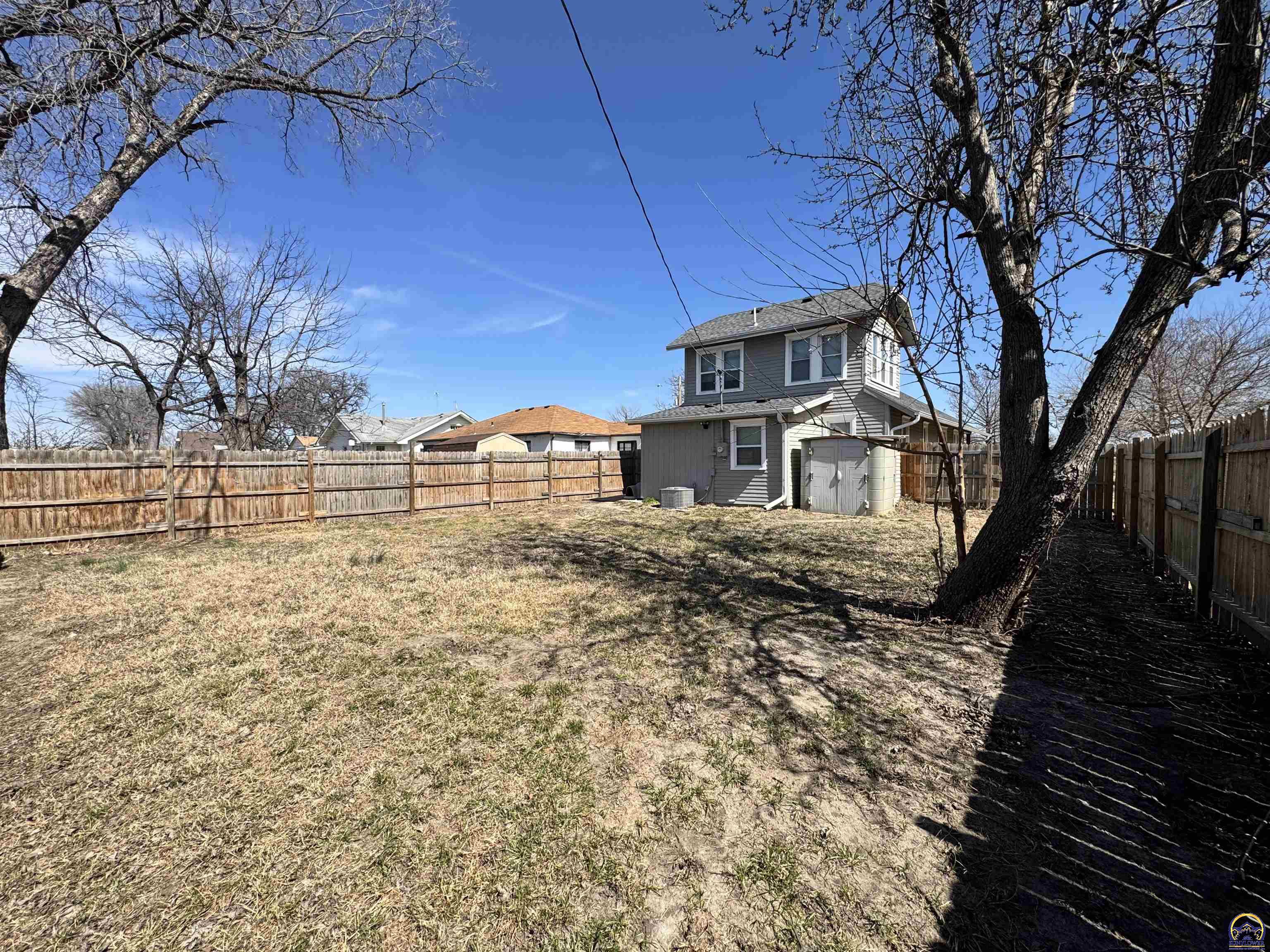 329 Northwest Waite Street Topeka, KS 66606 - Photo 37 of 41