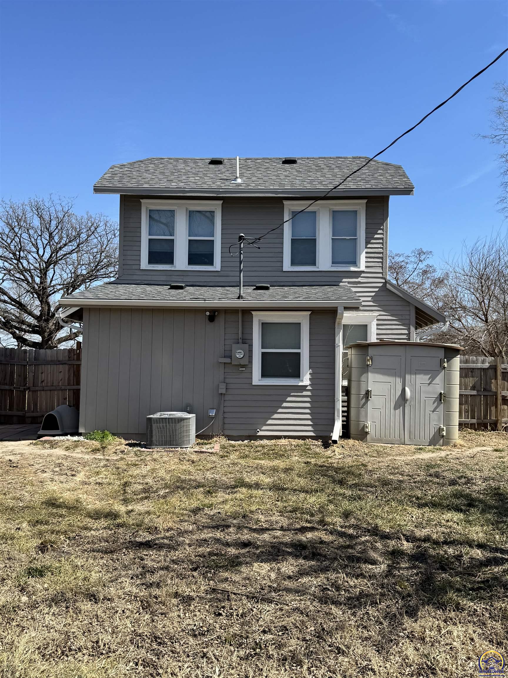 329 Northwest Waite Street Topeka, KS 66606 - Photo 39 of 41