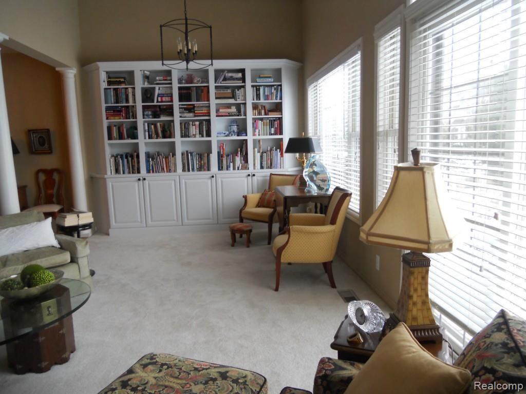 5140 Brecon Court Rochester, MI 48306 - Photo 5 of 28 DSCN1387.jpg