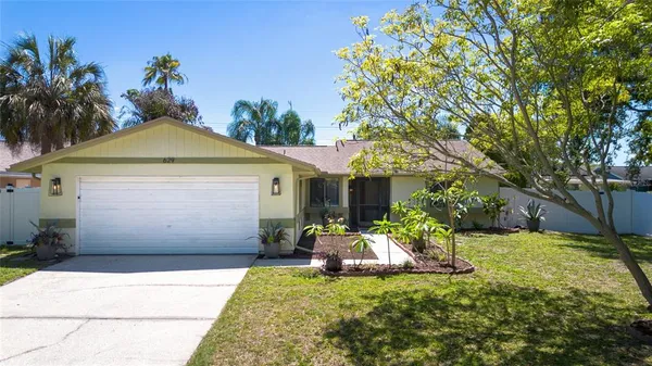 $350,000 | 629 Bay Lake Trail, Oldsmar, FL 34677