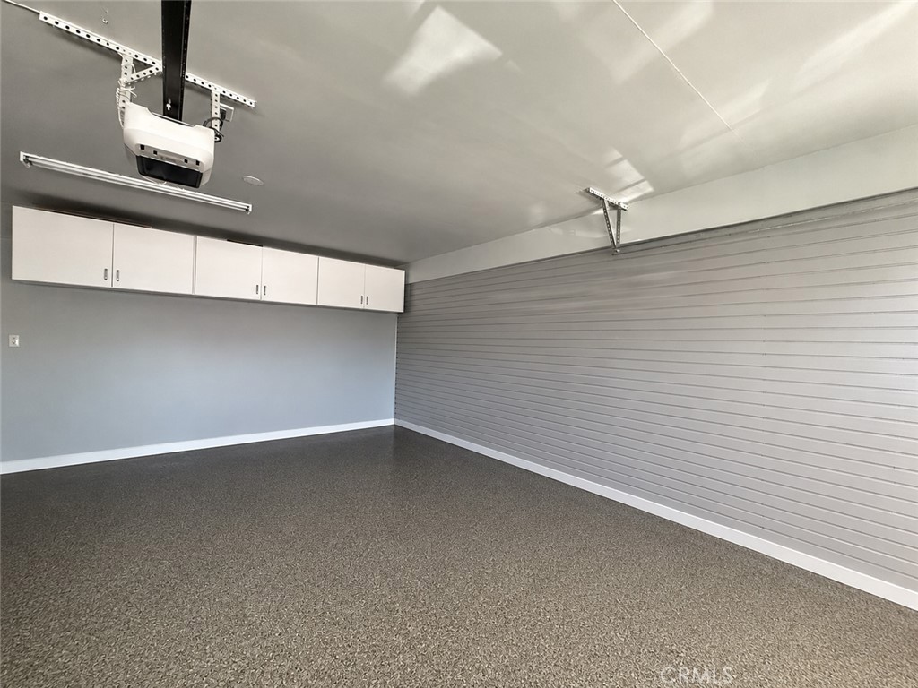 3165 Weatherby Drive Riverside, CA 92503 - Photo 28 of 30 Garage