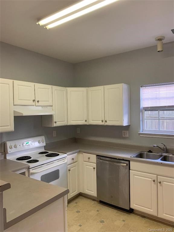 8209 Pozzi Road Charlotte, NC 28216 - Photo 6 of 17 Gallery Image 6