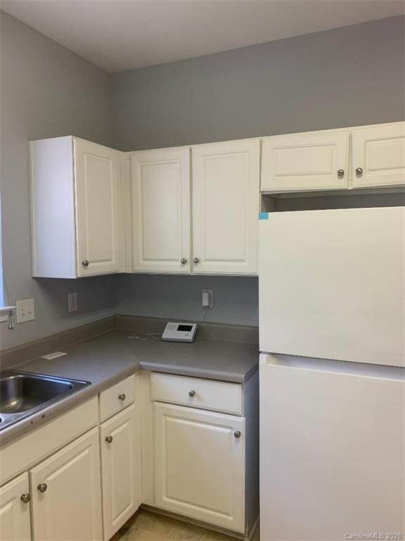 8209 Pozzi Road Charlotte, NC 28216 - Photo 7 of 17 Gallery Image 7