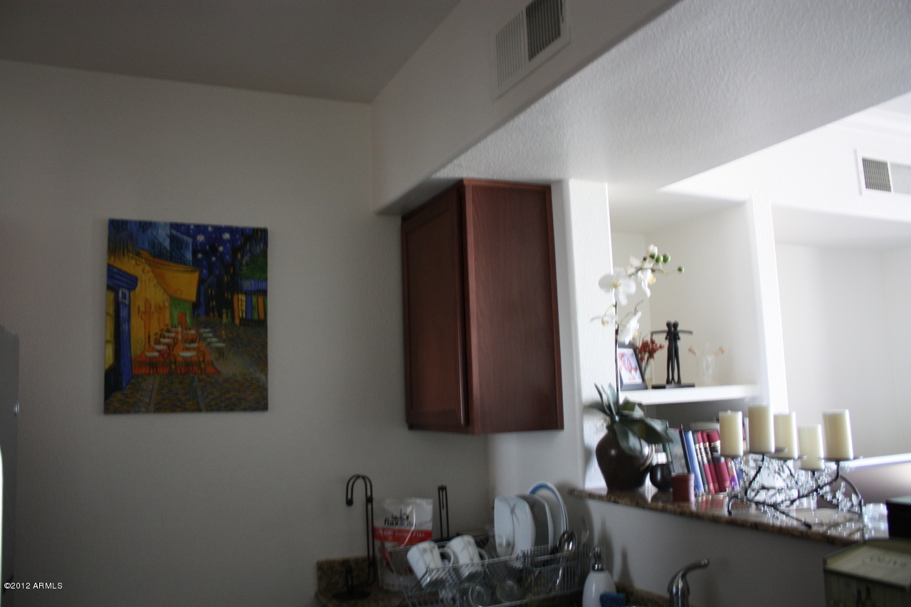 2134 East Broadway Road, Unit 2016 Tempe, AZ 85282 - Photo 11 of 19 11