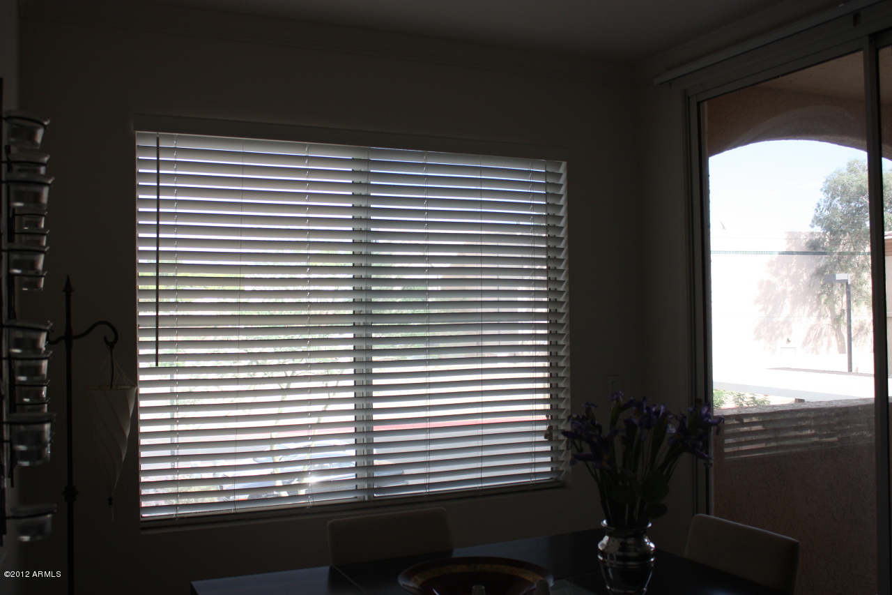 2134 East Broadway Road, Unit 2016 Tempe, AZ 85282 - Photo 4 of 19 3