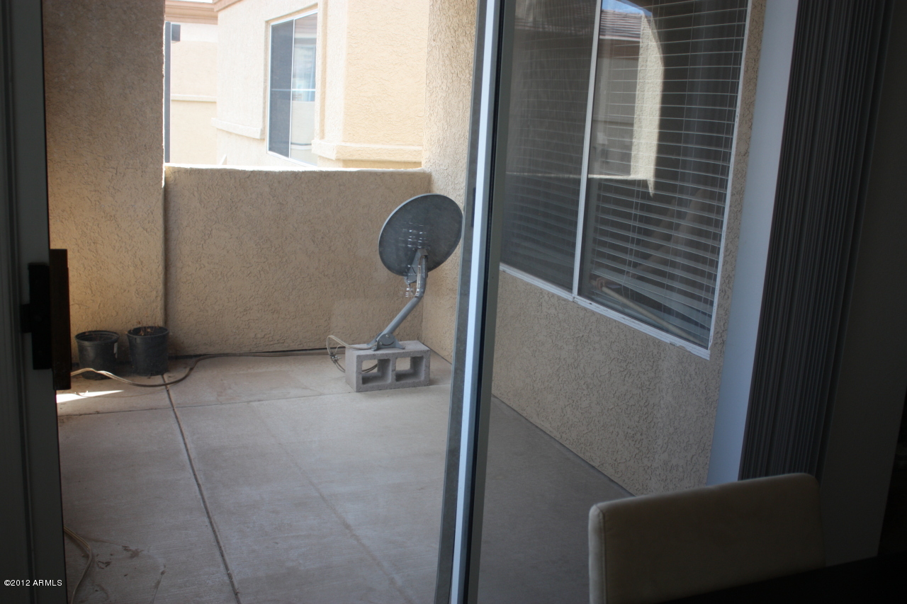 2134 East Broadway Road, Unit 2016 Tempe, AZ 85282 - Photo 5 of 19 4
