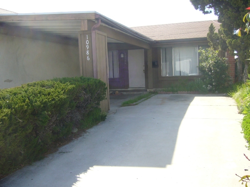 10986 Decatur Road San Diego, CA 92126 - Photo 3 of 17 Gallery Image 3