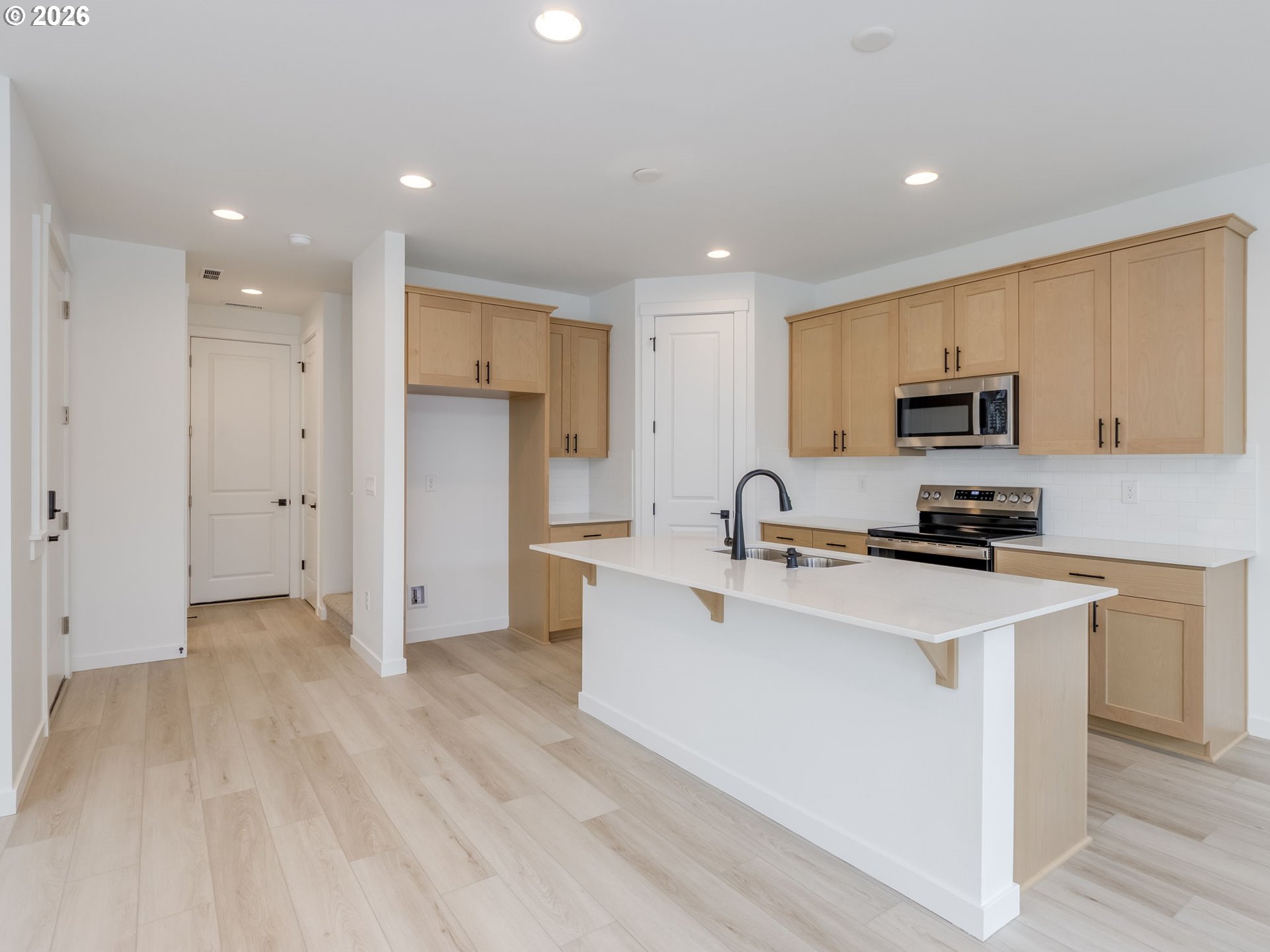 806 Northwest 178th Street Ridgefield, WA 98642 - Photo 5 of 36
