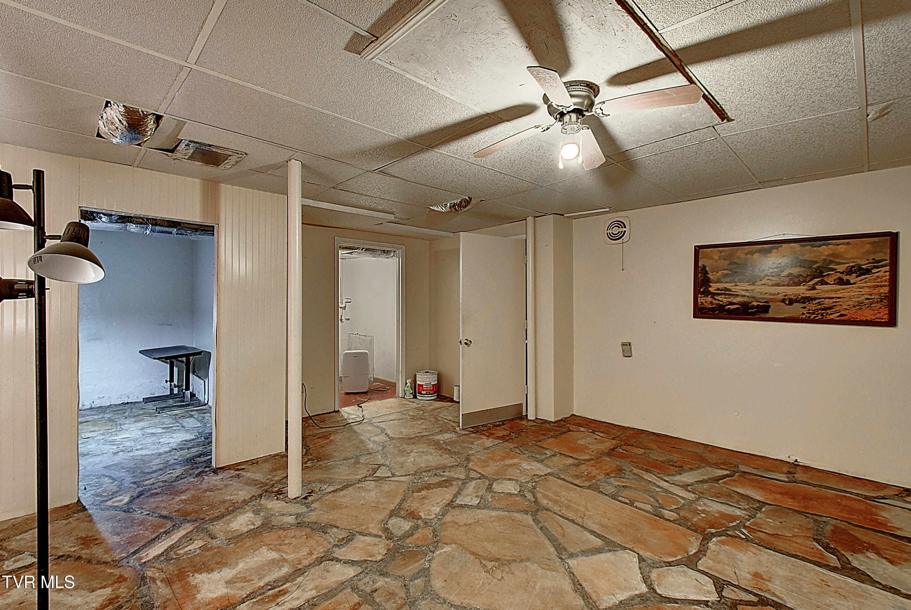 120 Russell Lane Hampton, TN 37658 - Photo 23 of 34 DSC_0391And8more