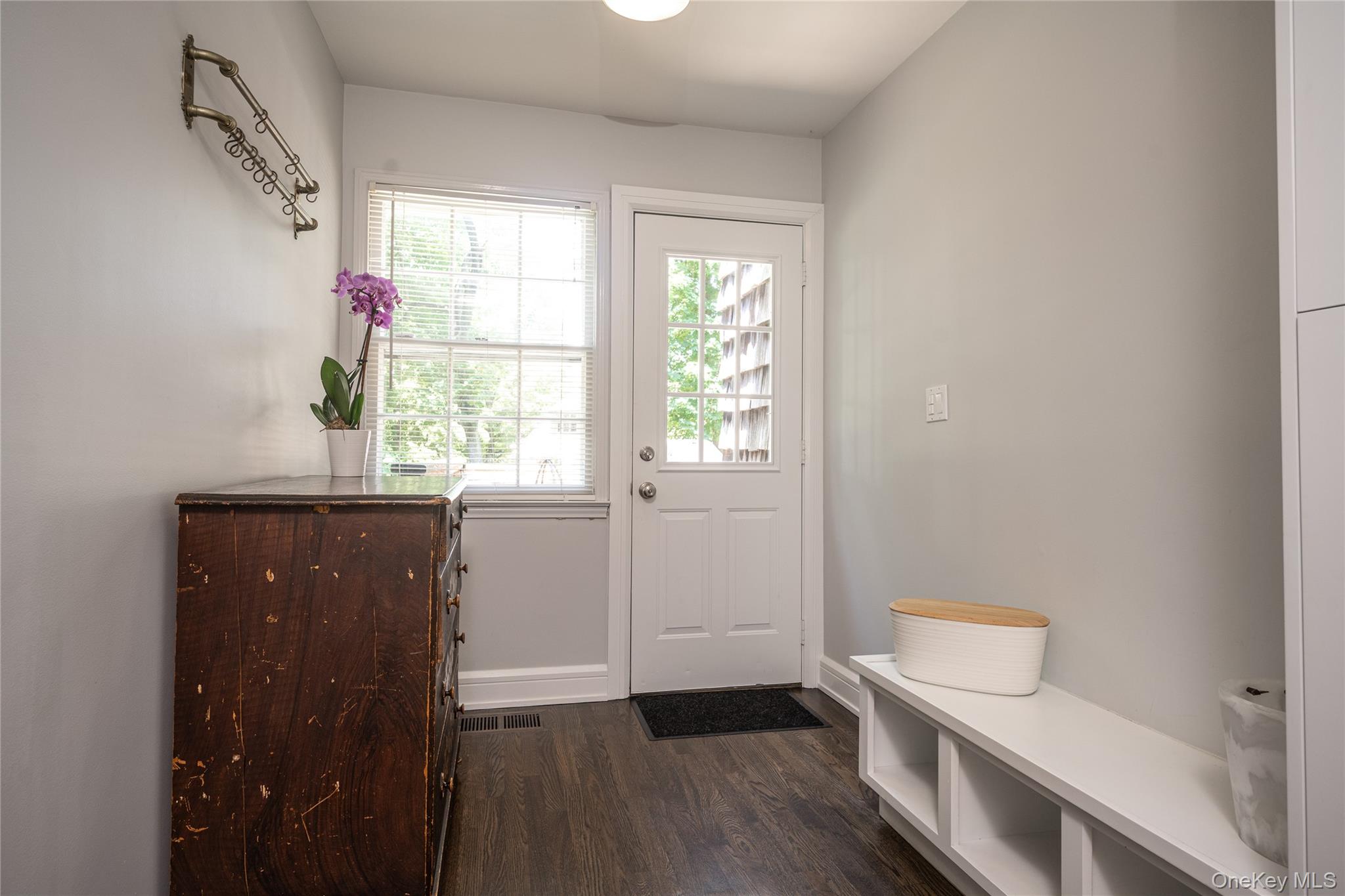 15 Laurel Hill Road Dobbs Ferry, NY 10522 - Photo 13 of 41 Mud Room/Pantry with Door to Deck
