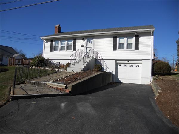 2 Ivy Street Worcester, MA 01604 - Photo 1 of 16 Gallery Image 1