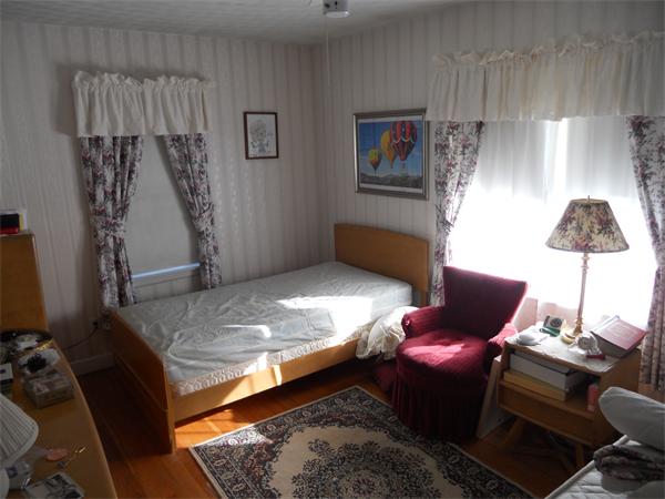 2 Ivy Street Worcester, MA 01604 - Photo 9 of 16 Gallery Image 9