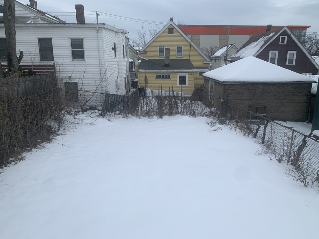 24 Spring Street Everett, MA 02149 - Photo 8 of 26 Gallery Image 8