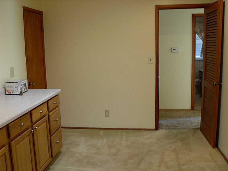 1427 Sussex Road Troy, OH 45373 - Photo 10 of 21 Gallery Image 10