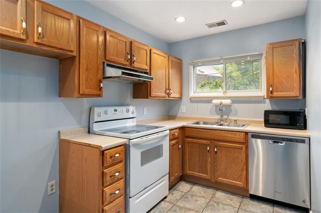 921 McLaughlin Run Road Bridgeville, PA 15017 - Photo 10 of 27 Unit 2