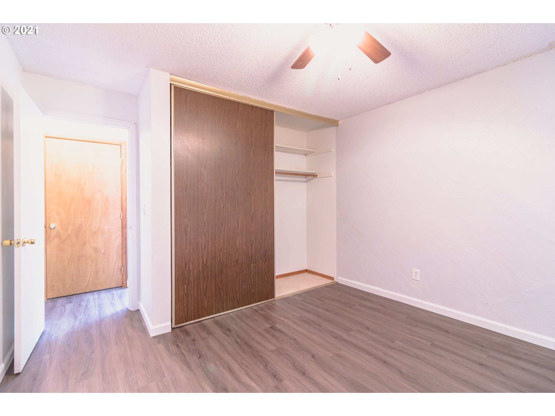 5596 Southwest Murray Boulevard Beaverton, OR 97005 - Photo 12 of 24