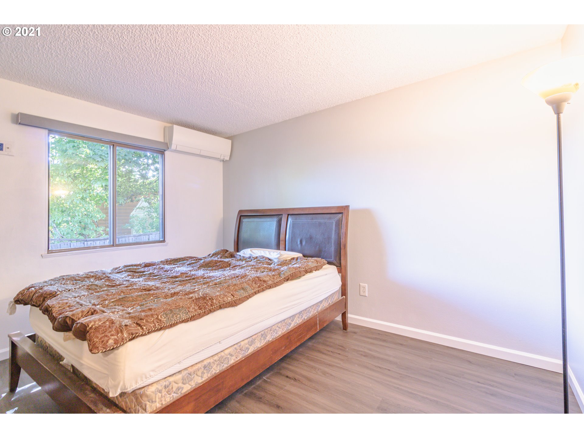 5596 Southwest Murray Boulevard Beaverton, OR 97005 - Photo 14 of 24