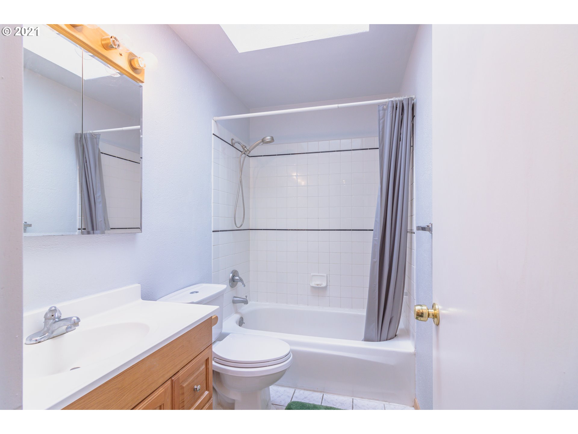 5596 Southwest Murray Boulevard Beaverton, OR 97005 - Photo 9 of 24