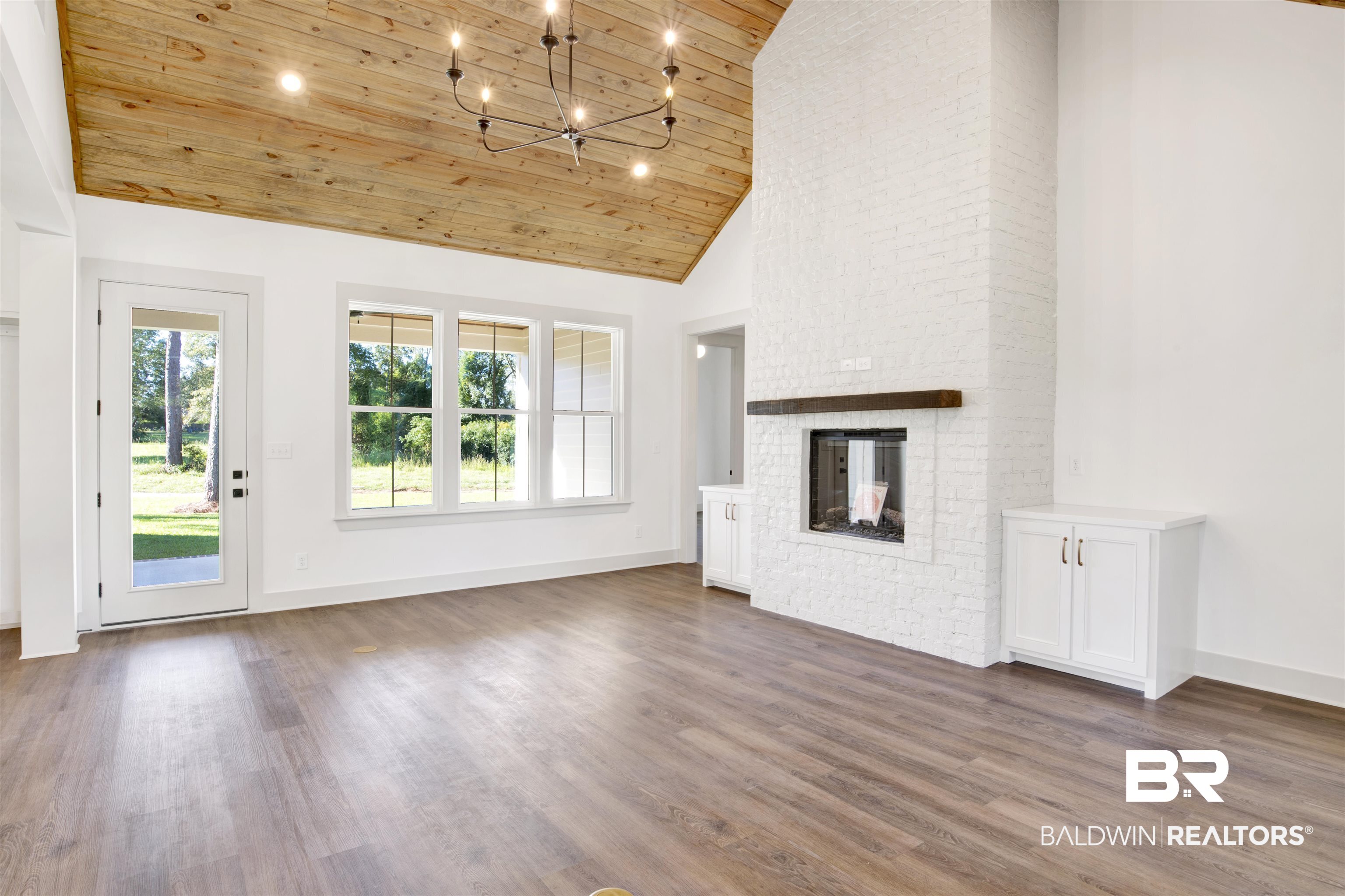 10770 Gayfer Rd Extension Fairhope, AL 36532 - Photo 8 of 36 Living Room