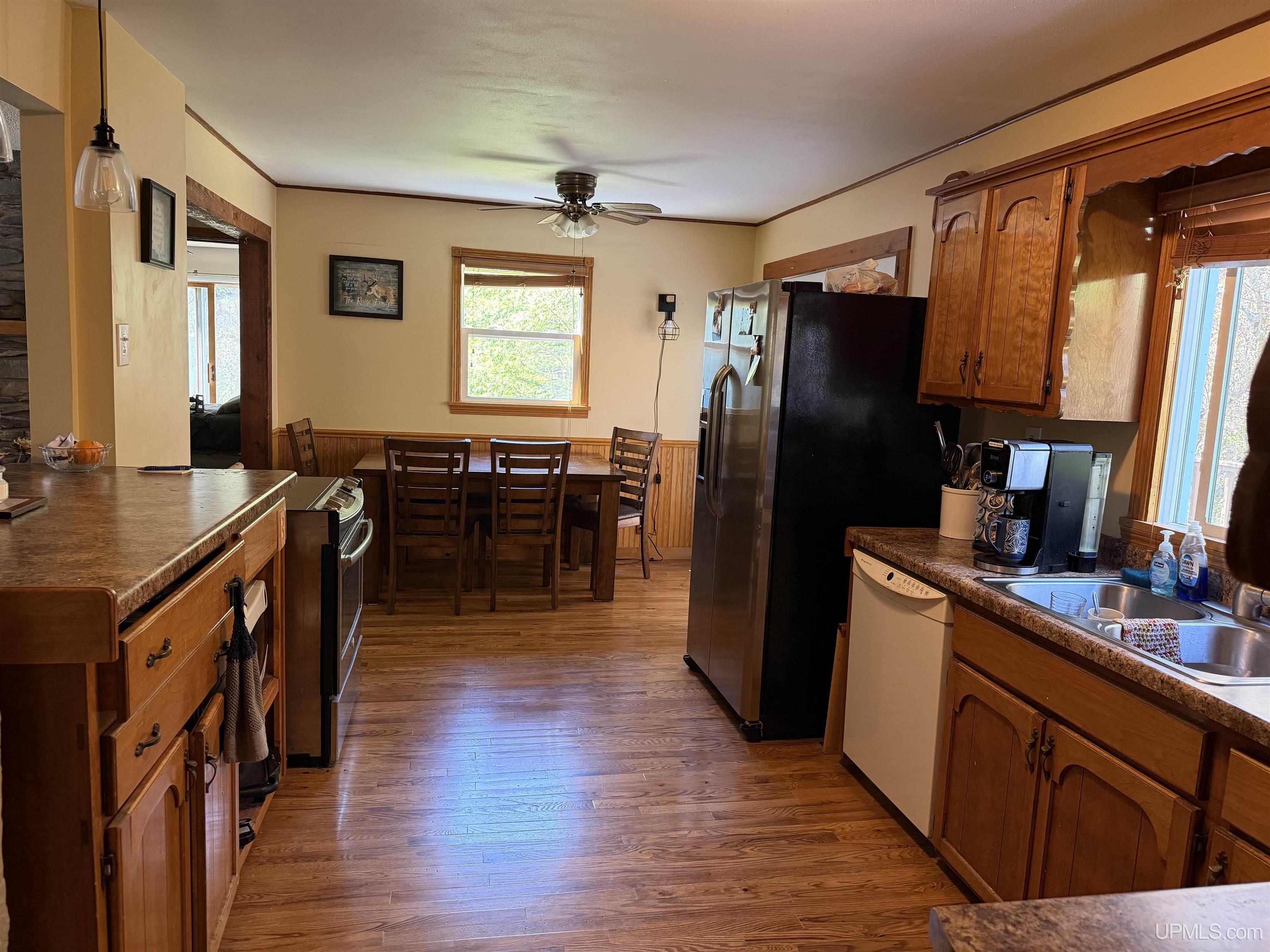 1435 Odanah Road Hurley, WI 54534 - Photo 6 of 41