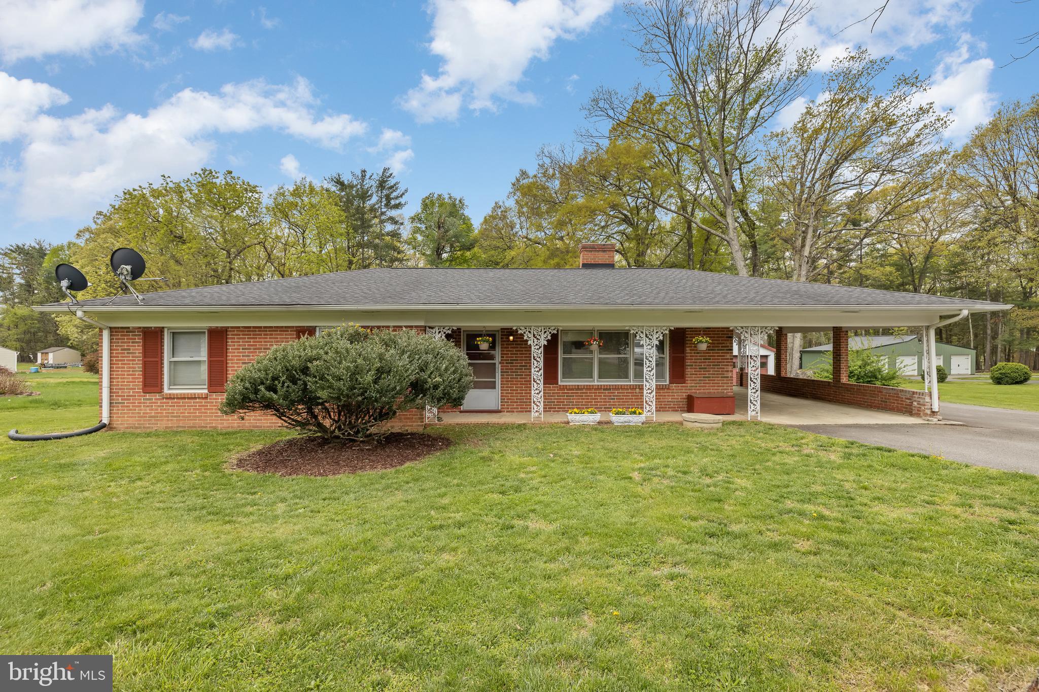 19320 Louisa Road Louisa, VA 23093 - Photo 1 of 38 Gallery Image 1