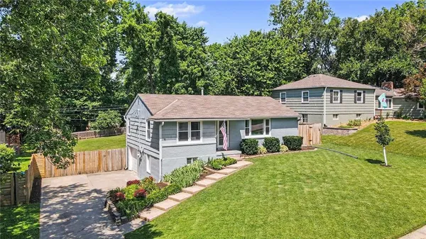 $329,000 | 6000 Goodman Street, Merriam, KS 66202