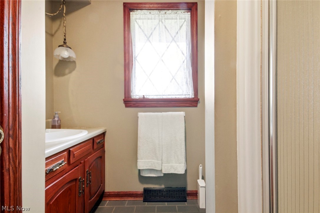 8243 North Lima Road Youngstown, OH 44514 - Photo 40 of 50