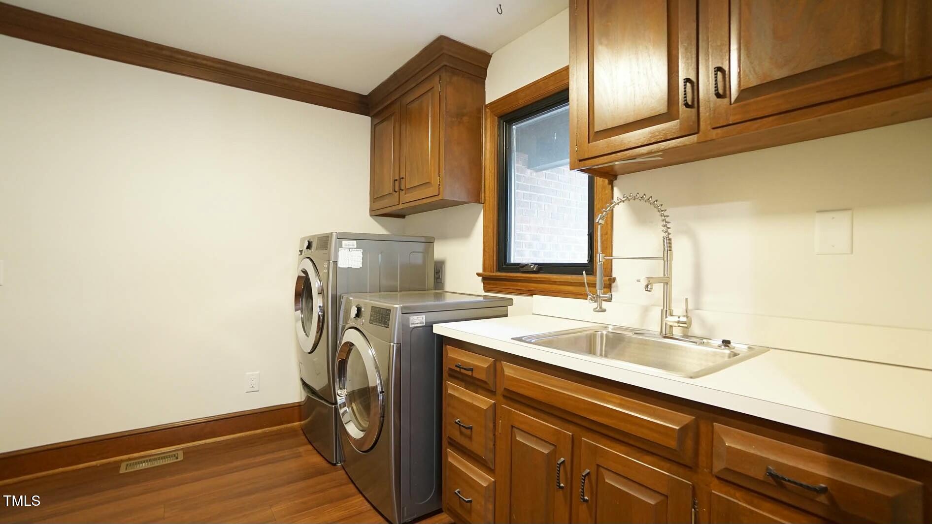 917 Queensferry Road Cary, NC 27511 - Photo 35 of 52 Laundry/Mud Room