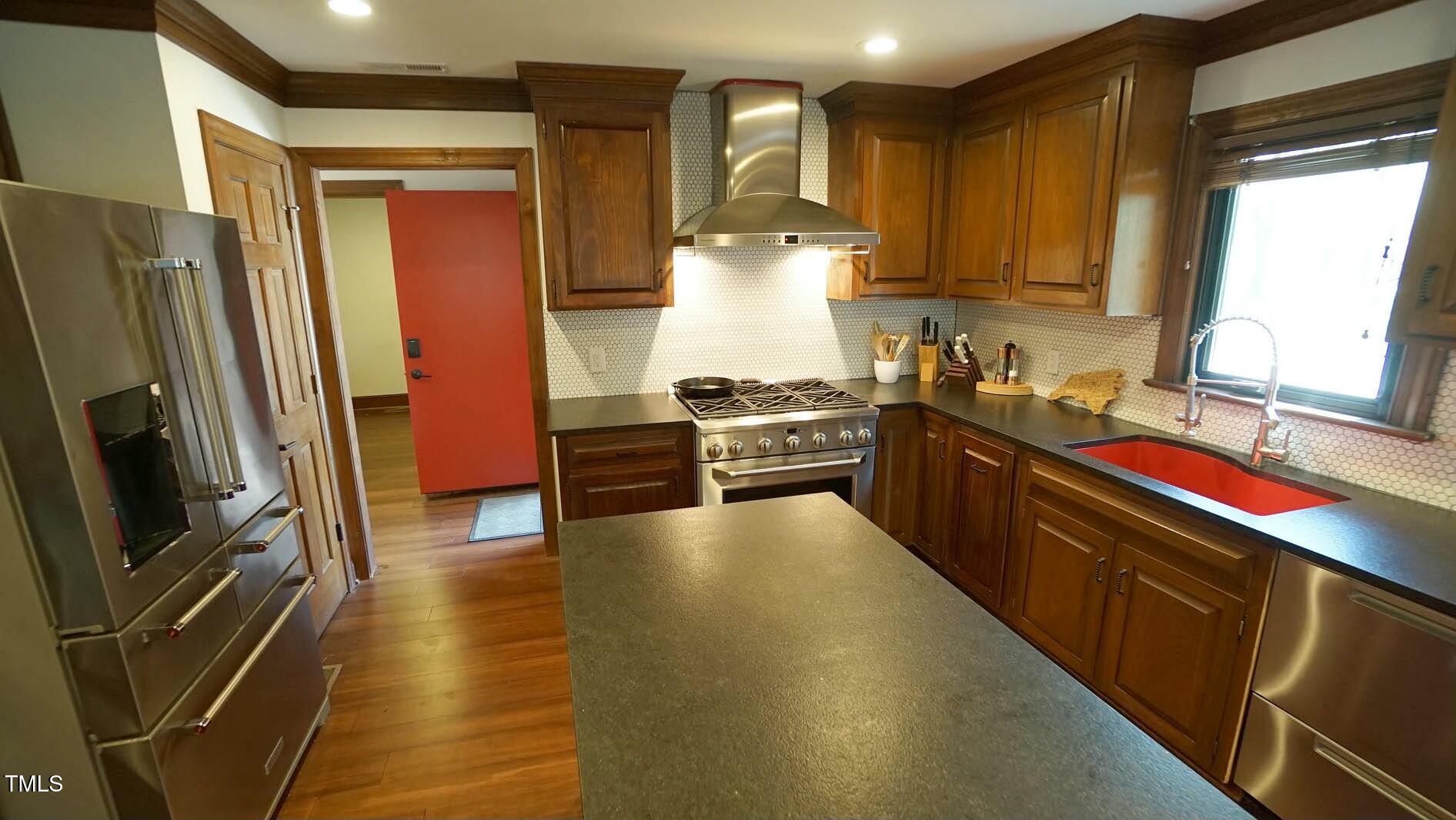 917 Queensferry Road Cary, NC 27511 - Photo 8 of 52 Kitchen