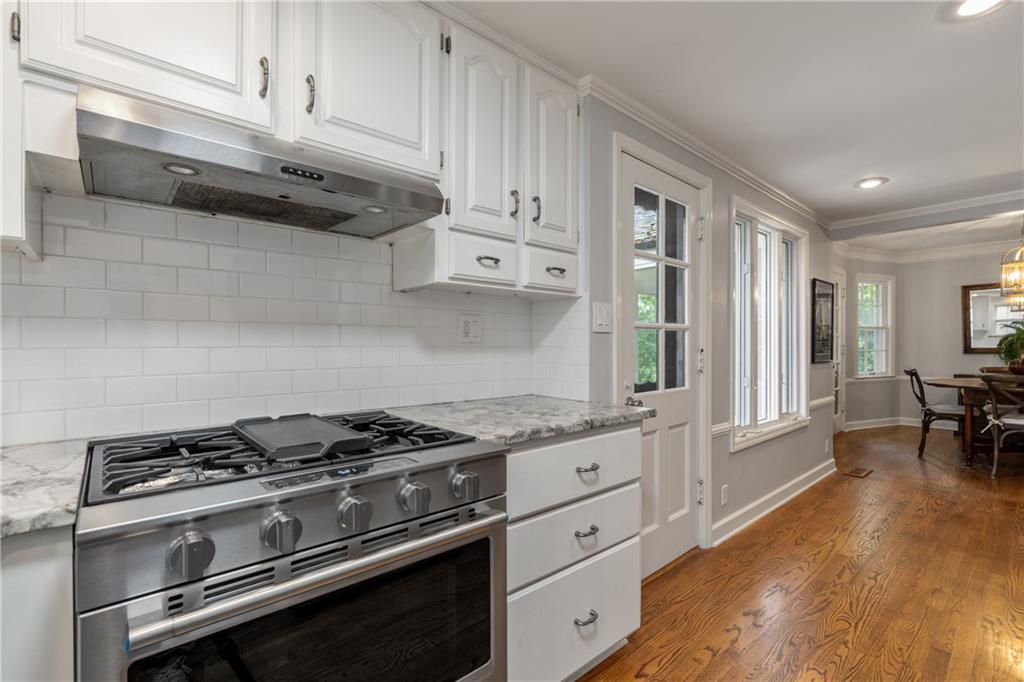 5307 Aberdeen Road Fairway, KS 66205 - Photo 11 of 36 Gallery Image 11