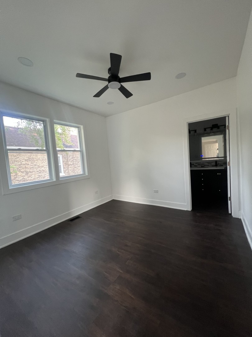 8423 South Carpenter Street Chicago, IL 60620 - Photo 14 of 19