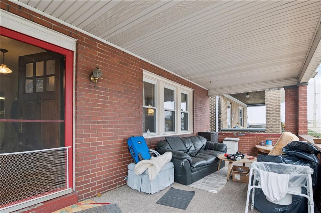 114 Augusta Street Pittsburgh, PA 15211 - Photo 4 of 27