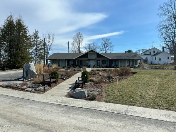 $1,499,999 | 29 Beggs Point Street, Essex, NY 12936