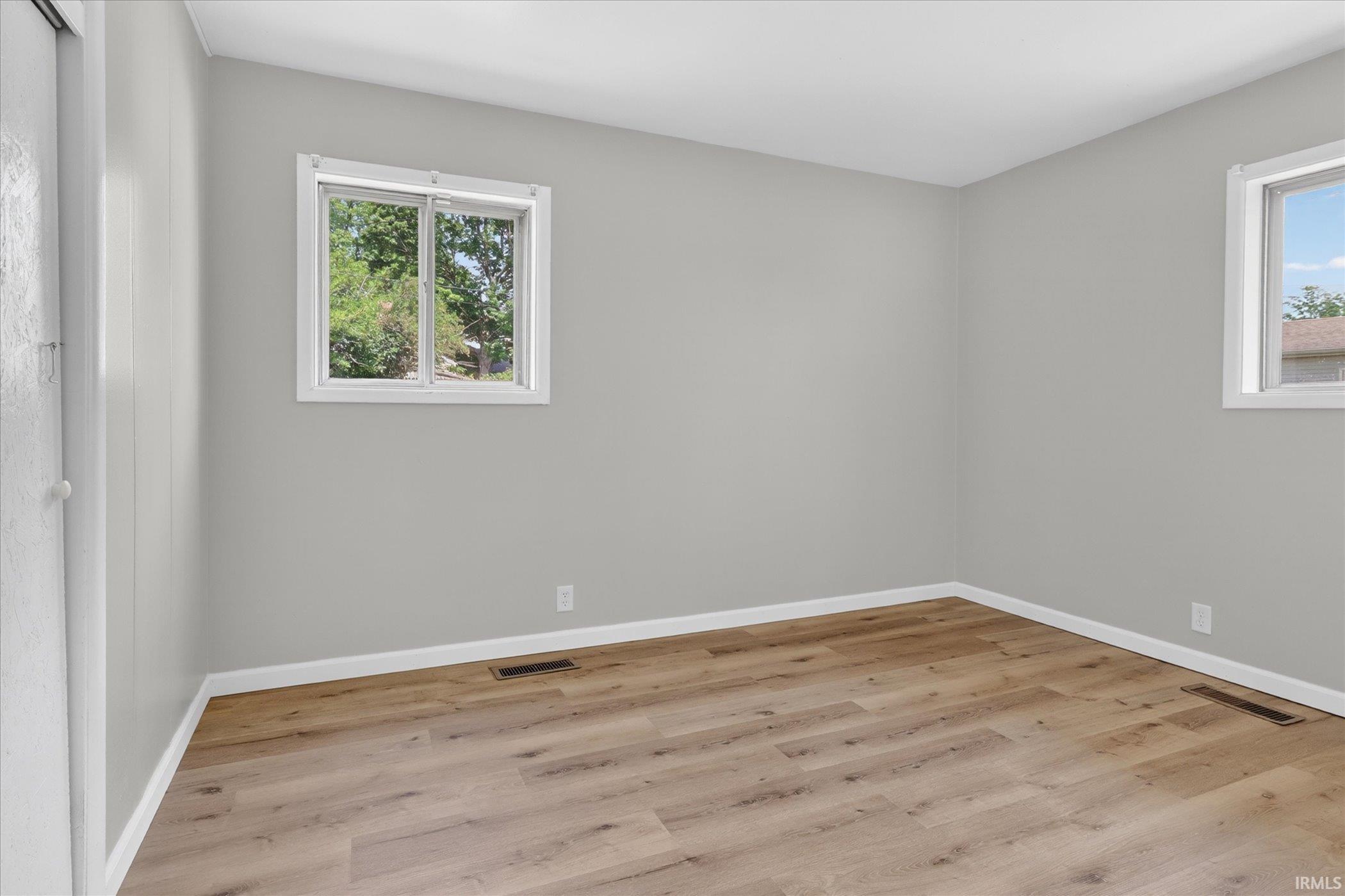 1403 East Ireland Road South Bend, IN 46614 - Photo 12 of 28