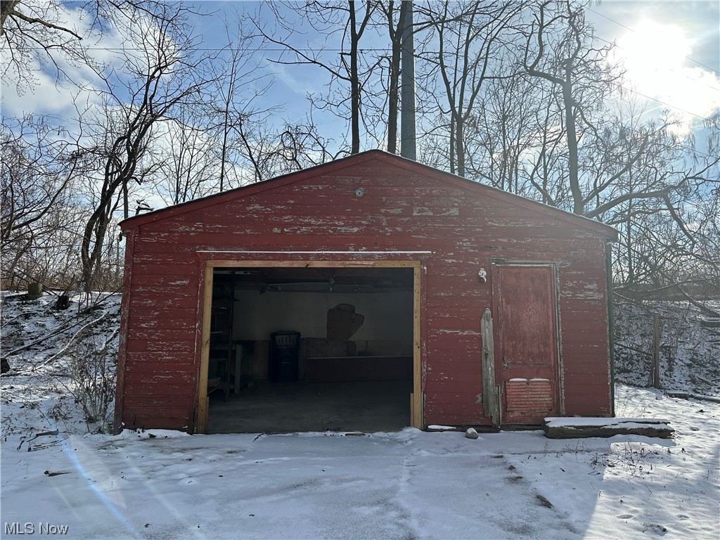 7716 Jones Road Cleveland, OH 44105 - Photo 23 of 26 Gallery Image 23
