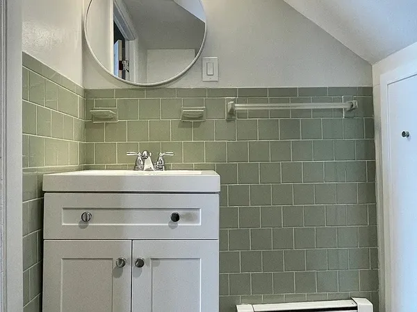 $3,600 | 46 Quincy Street, Unit 1, Medford, MA 02155