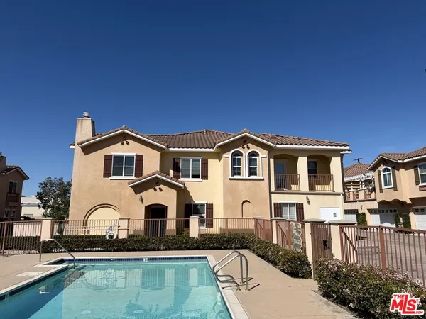 $4,000 | 1134 North Euclid Street, Unit 18, Anaheim, CA 92801