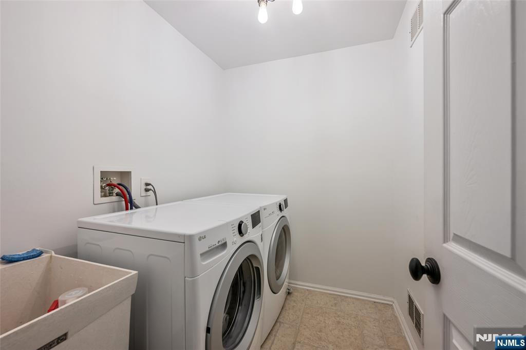416 Green Mountain Road Mahwah, NJ 07430 - Photo 21 of 30