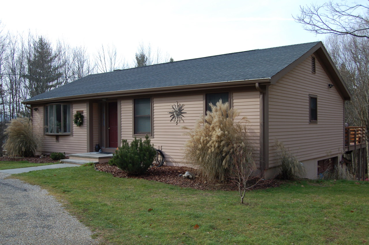 1635 County Road Sheffield, MA 01230 - Photo 2 of 17 exterior