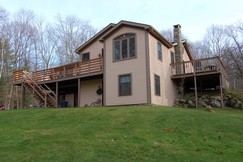 1635 County Road Sheffield, MA 01230 - Photo 4 of 17 exterior6