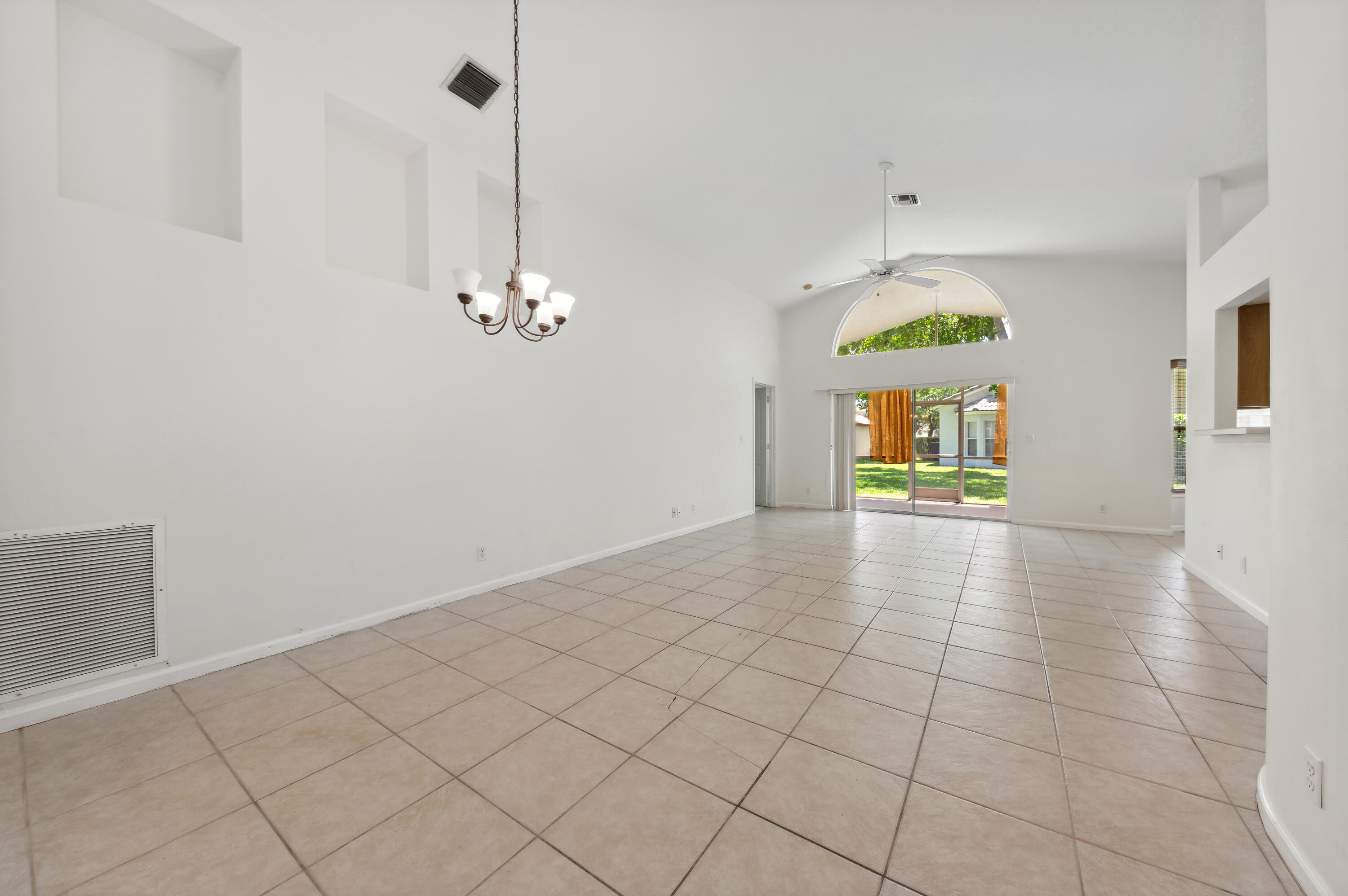 2709 Pointe Circle Greenacres, FL 33413 - Photo 4 of 14 VHT-RX-10812493_3.jpg