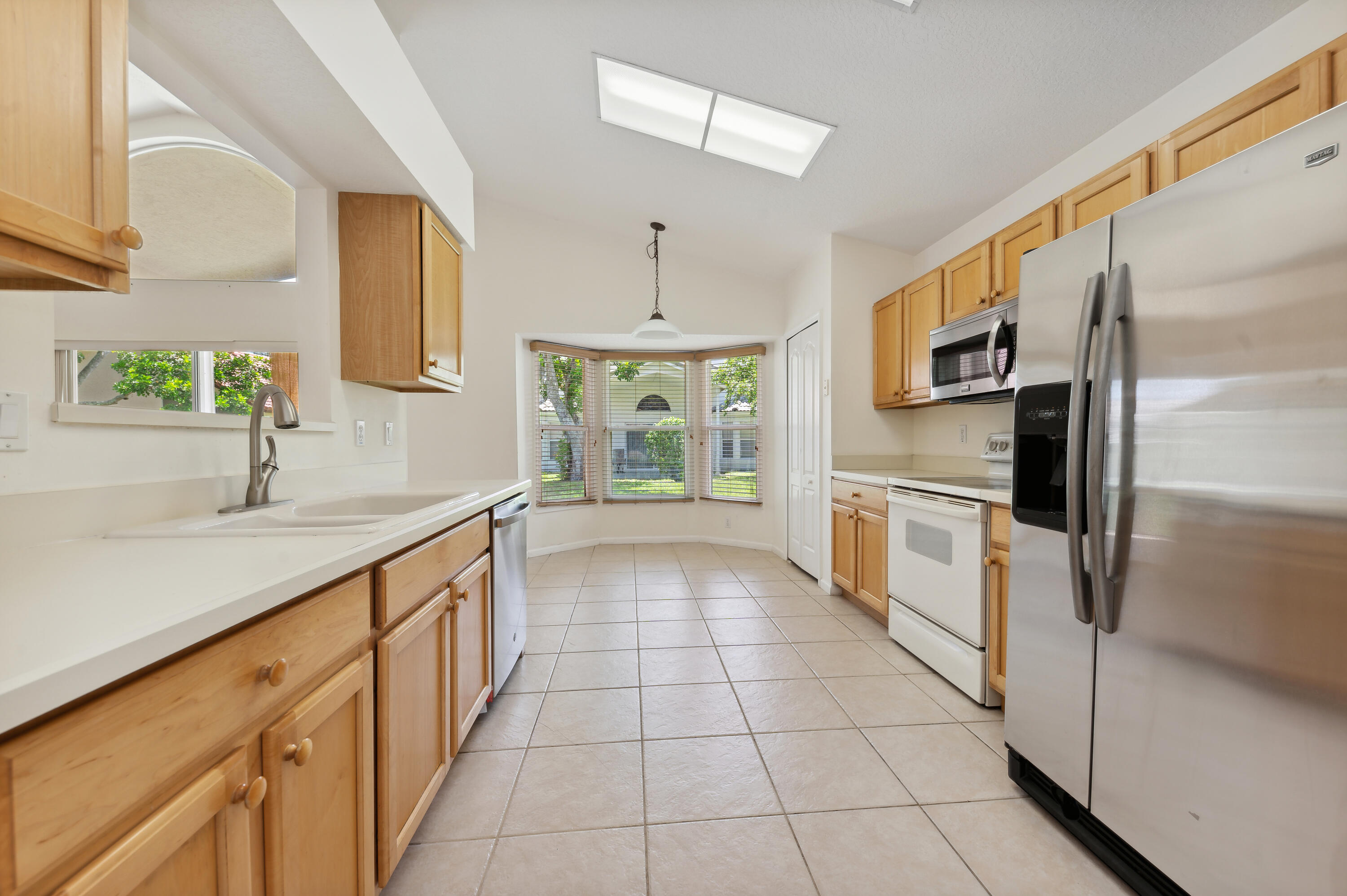 2709 Pointe Circle Greenacres, FL 33413 - Photo 6 of 14 VHT-RX-10812493_5.jpg
