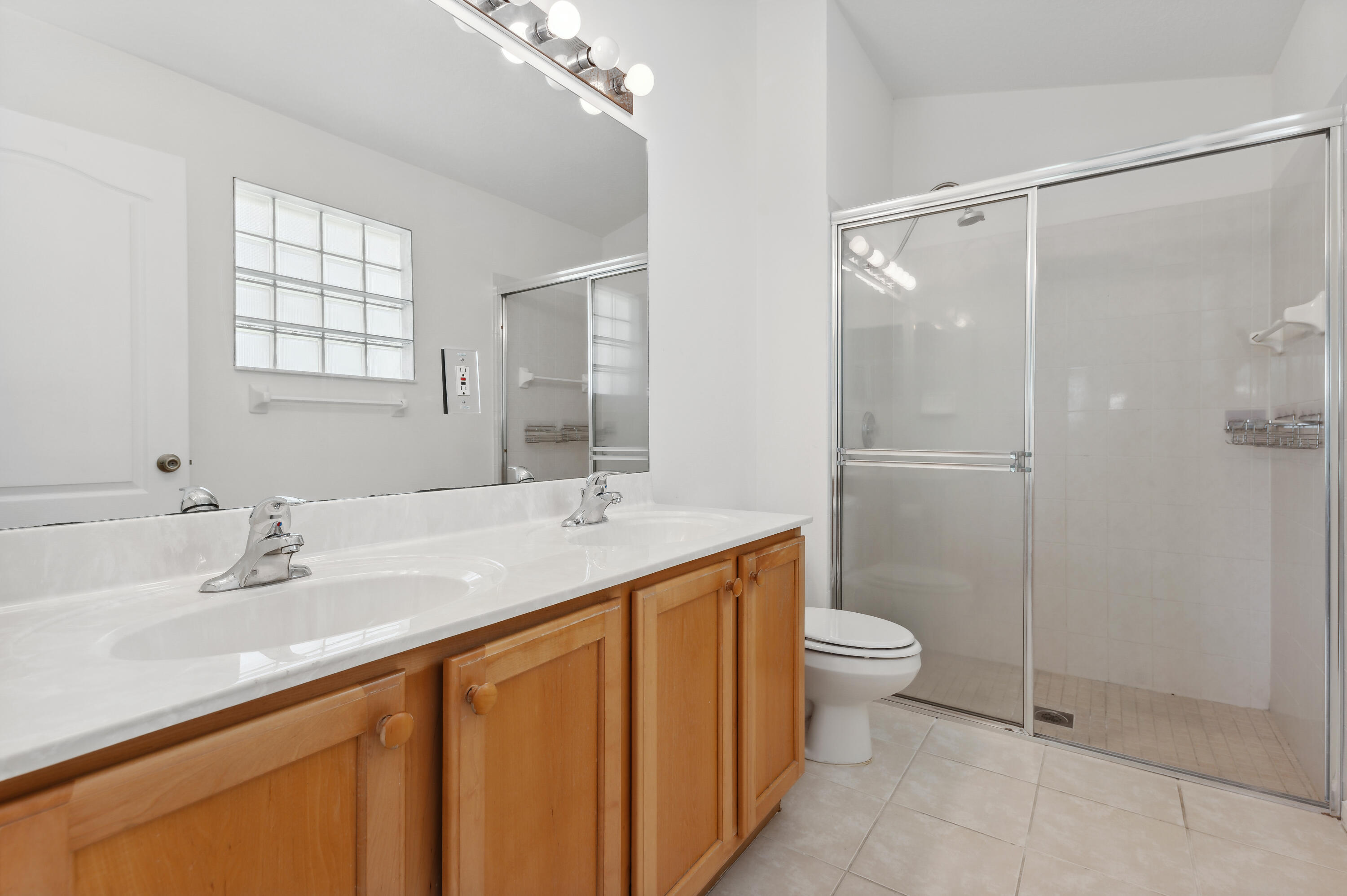 2709 Pointe Circle Greenacres, FL 33413 - Photo 8 of 14 VHT-RX-10812493_7.jpg