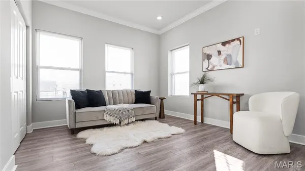 $275,000 | 1239 Clara Avenue, St. Louis, MO 63112