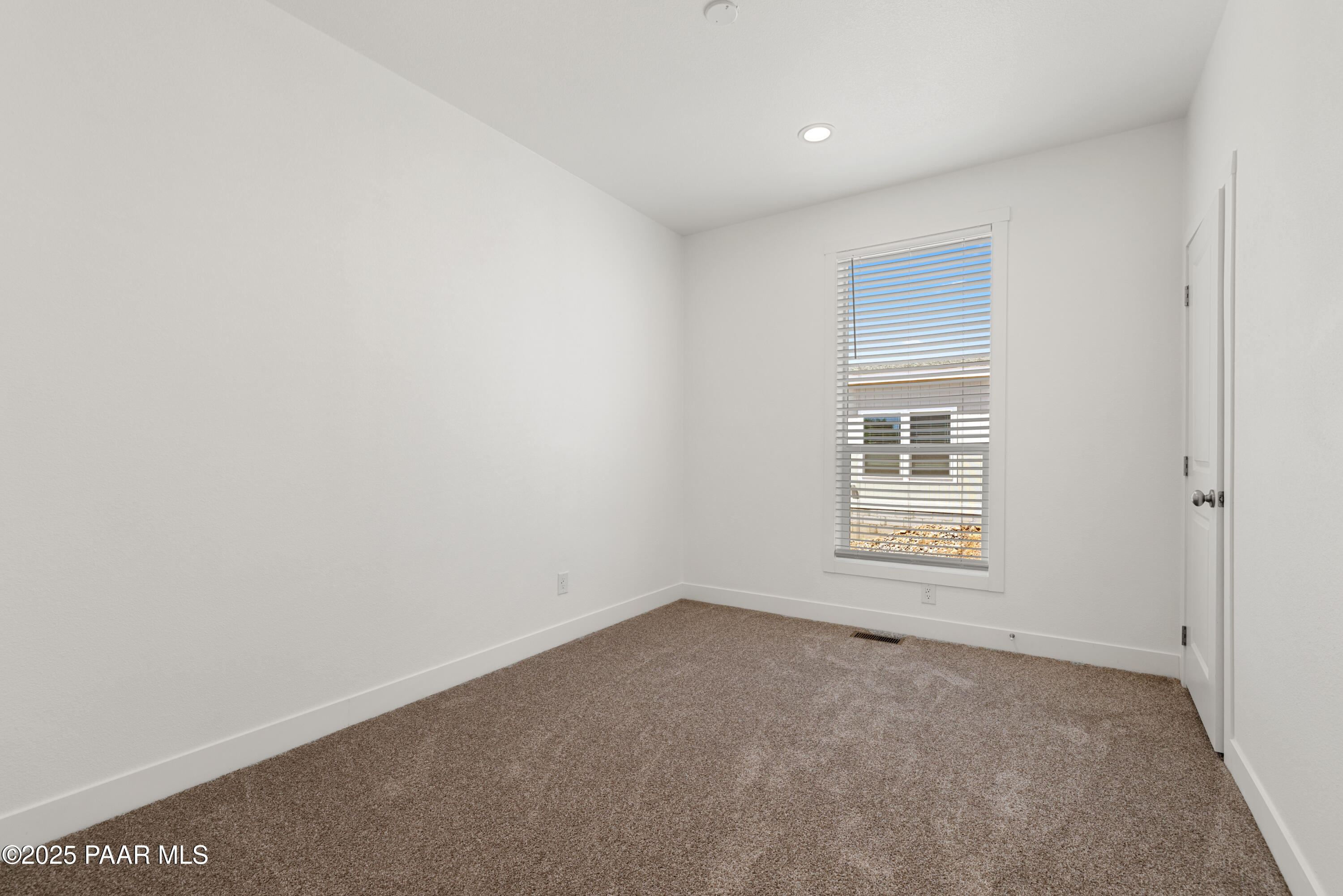 45 Hawaii Road Paulden, AZ 86334 - Photo 15 of 18 18-Bathroom 3