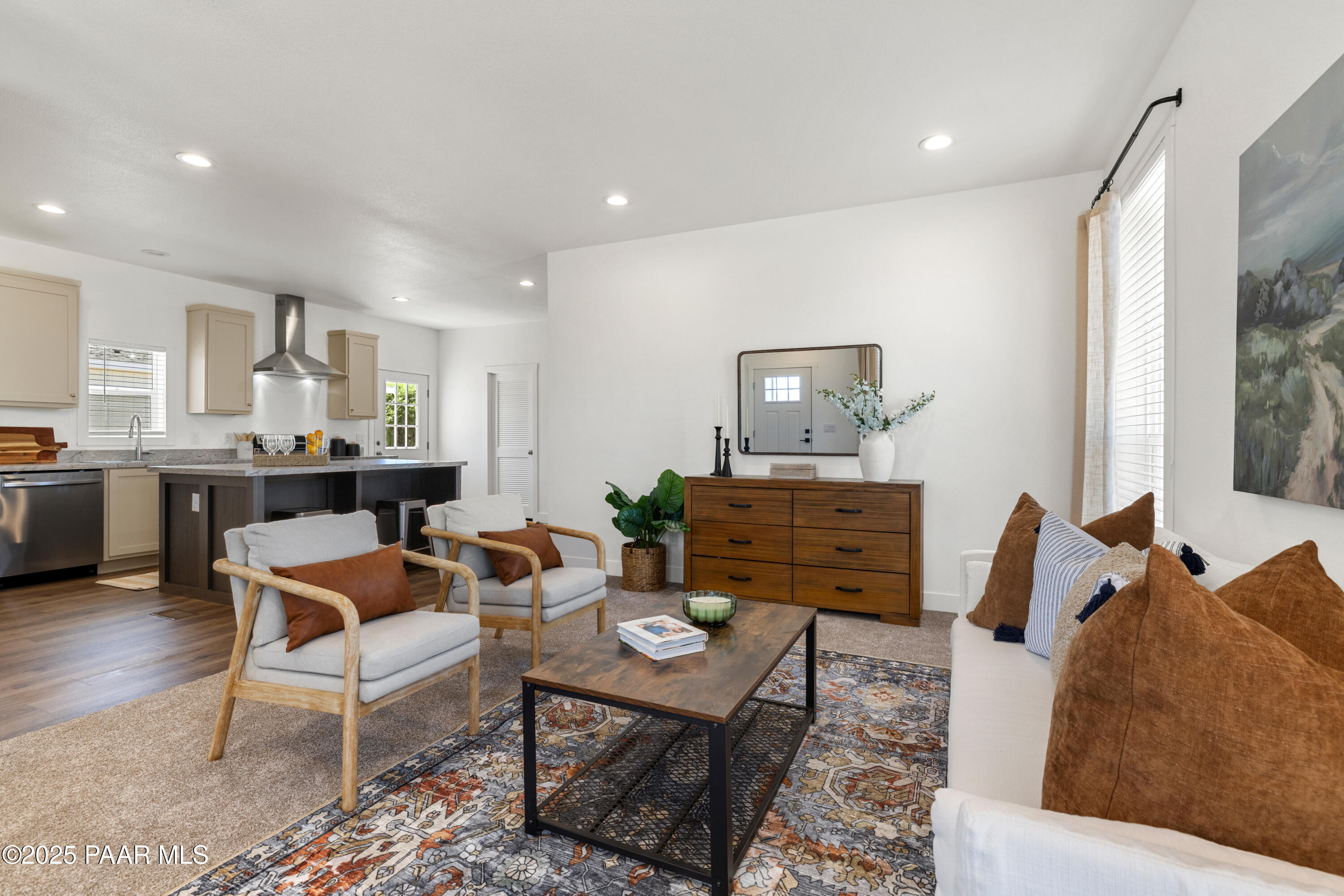 45 Hawaii Road Paulden, AZ 86334 - Photo 6 of 18 04-Living